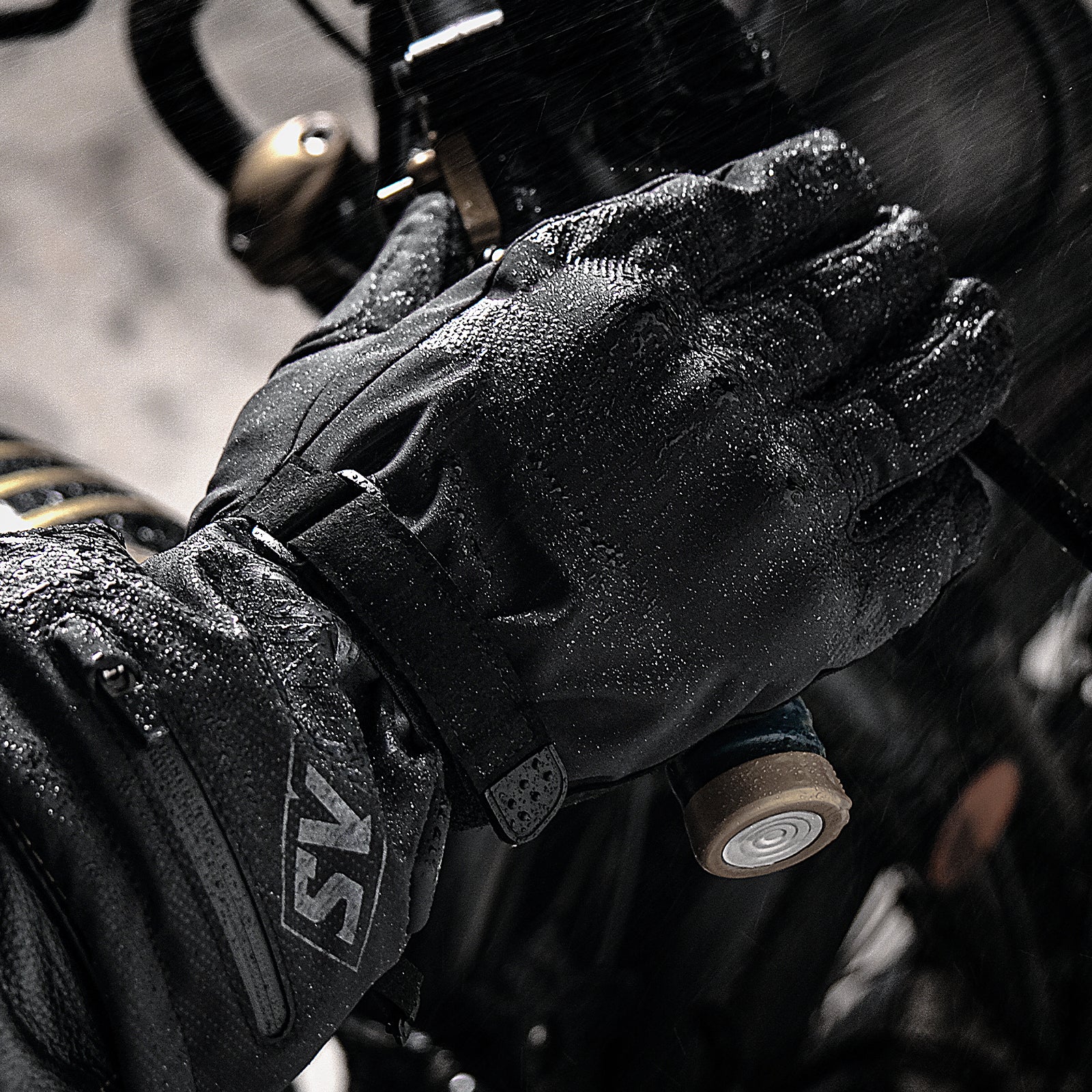 Heated fashion tactical gloves